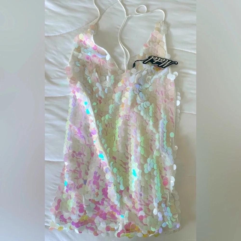 [Sold!] Urban X Motel Finn Mini Dress In Disc Sequin Unicorn - Picture 4 of 6